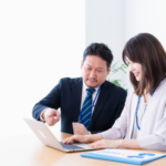 新人を指導する上司